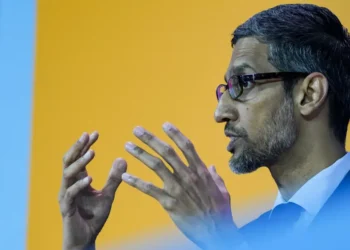Google plans to let software engineers use AI assistants in job interviews