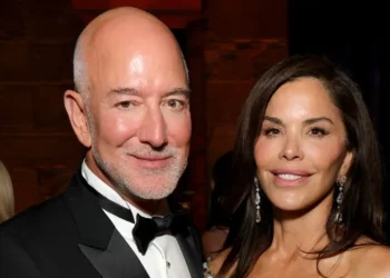 The best and worst outfits Jeff Bezos and Lauren Sánchez Bezos have worn this year