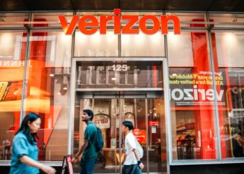 Verizon cuts several hundred US workers months after slashing 13,000 jobs