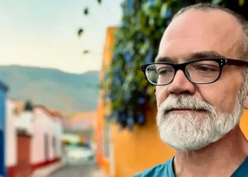 After I left my 24-year marriage, I moved to Mexico City on a whim. I quickly met my new partner there.