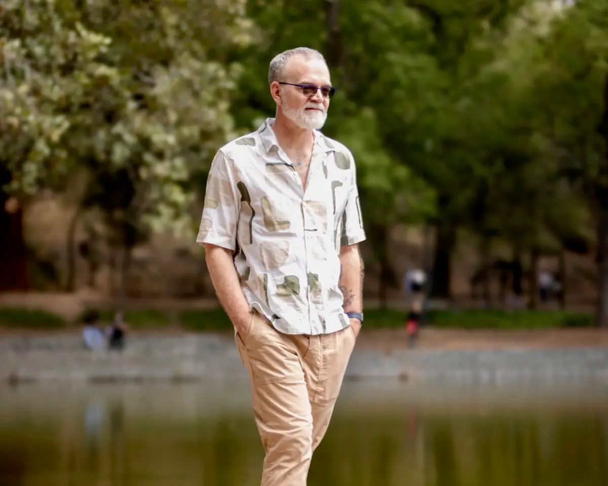 Bil Browning walking through Chapultepec park in mexico city