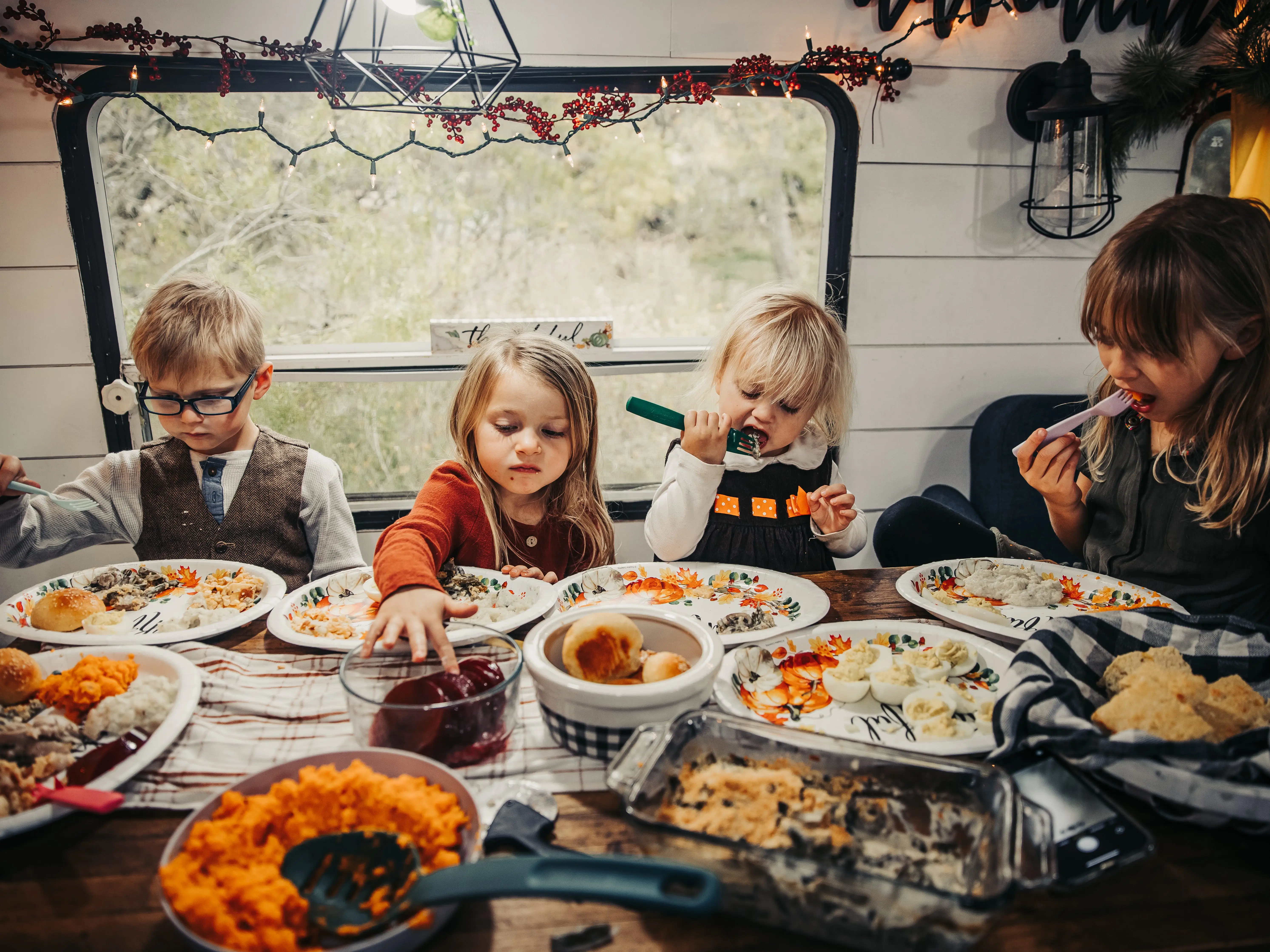 Cassie Bailey's kids eating