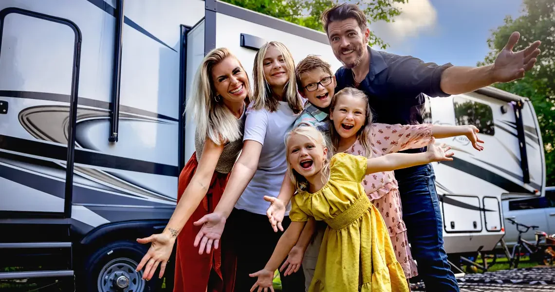 A family of 6 decided to live in an RV full-time after a health scare prompted them to live without regrets