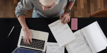 Want to retire early? People who have done so already say to focus on 3 expenses
