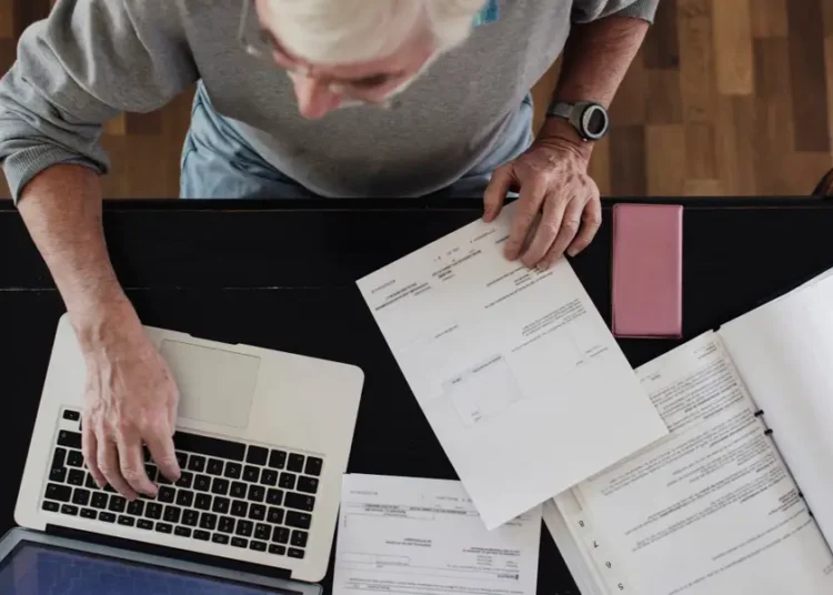 Want to retire early? People who have done so already say to focus on 3 expenses