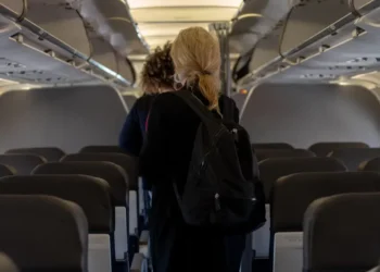 I’m a former flight attendant. Here are 12 ways I’ve watched passengers ruin their experience on long-haul flights