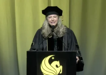 A commencement speaker who praised AI was booed at humanities graduation: ‘I struck a chord’