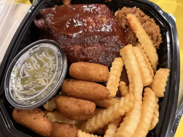 Pierce's Pitt Bar-B-Que