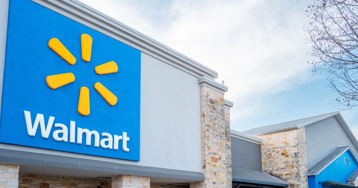 Read the memo: Walmart cuts or reorganizes 1,000 jobs