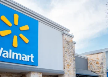 Read the memo: Walmart cuts or reorganizes 1,000 jobs