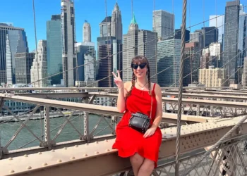 I left my job and boyfriend for an opportunity in Los Angeles. Within 4 months, I moved back home.