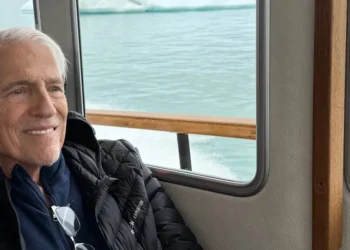 I’ve traveled the world with my 83-year-old dad. Here are 4 things I wish I’d known about traveling with an older relative.