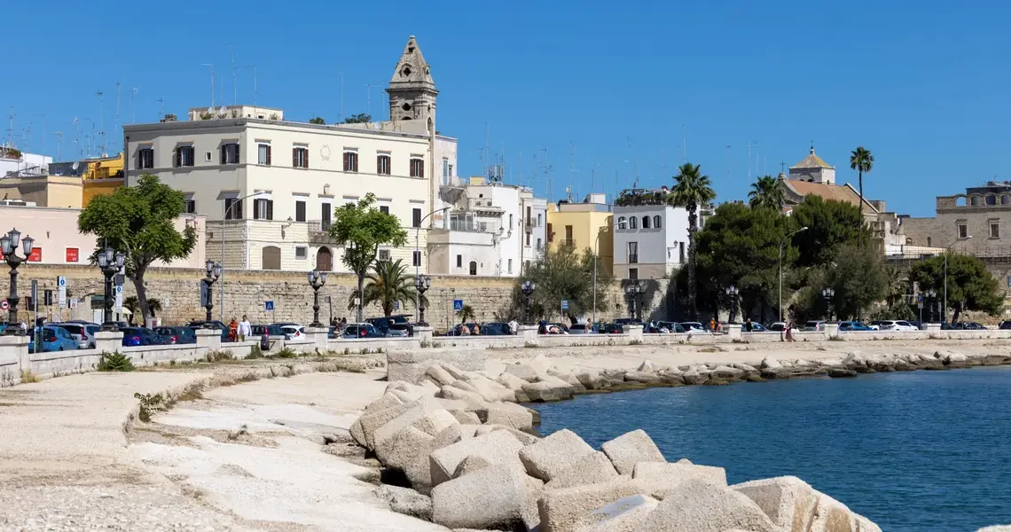 I’ve been to all 20 regions of Italy. There are 5 cities I recommend visiting, and 2 I’d skip.