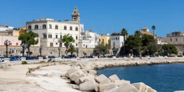 I’ve been to all 20 regions of Italy. There are 5 cities I recommend visiting, and 2 I’d skip.