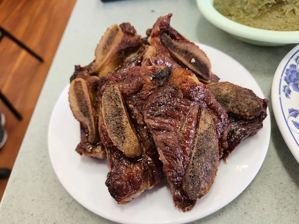 Helena's Hawaiian Food