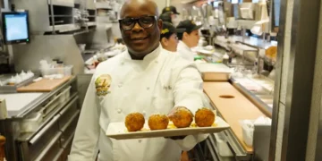 A  line-cook-turned-exec at The Cheesecake Factory says 3 questions changed his career