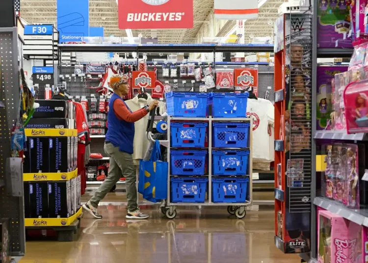 Walmart’s online grocery delivery boom is stretching store workers