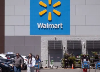 Walmart is starting to deliver restaurant meals with your grocery order