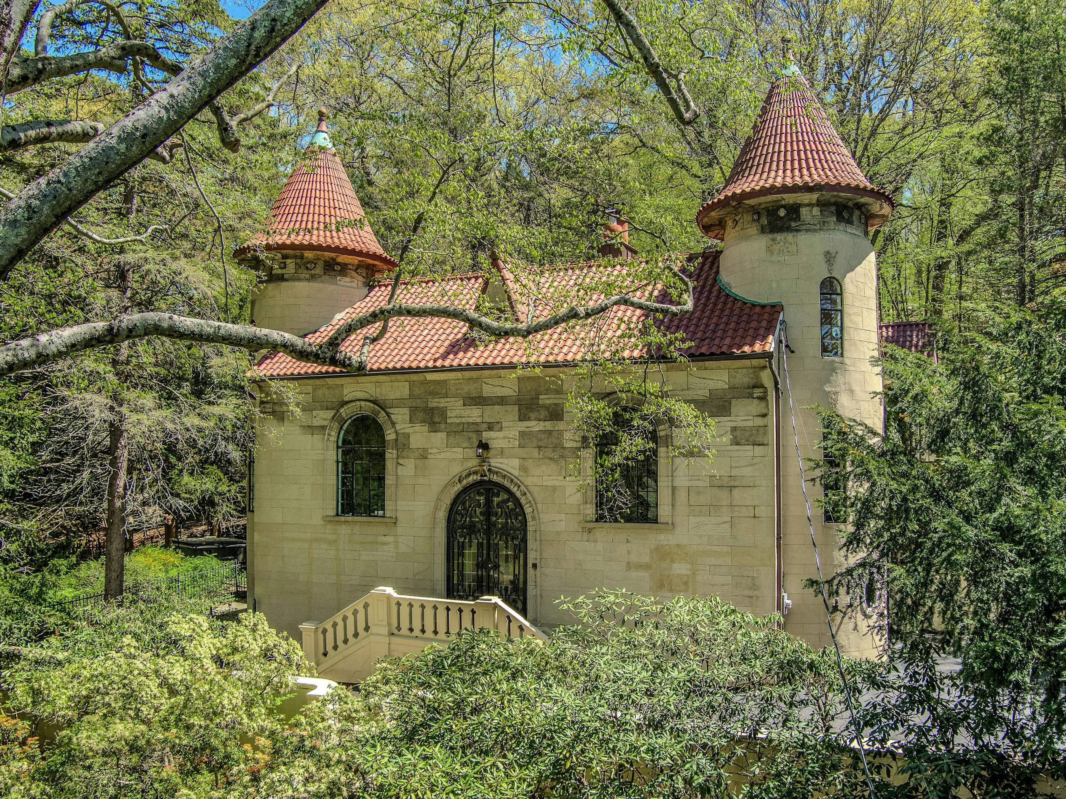 Villa Keen front view