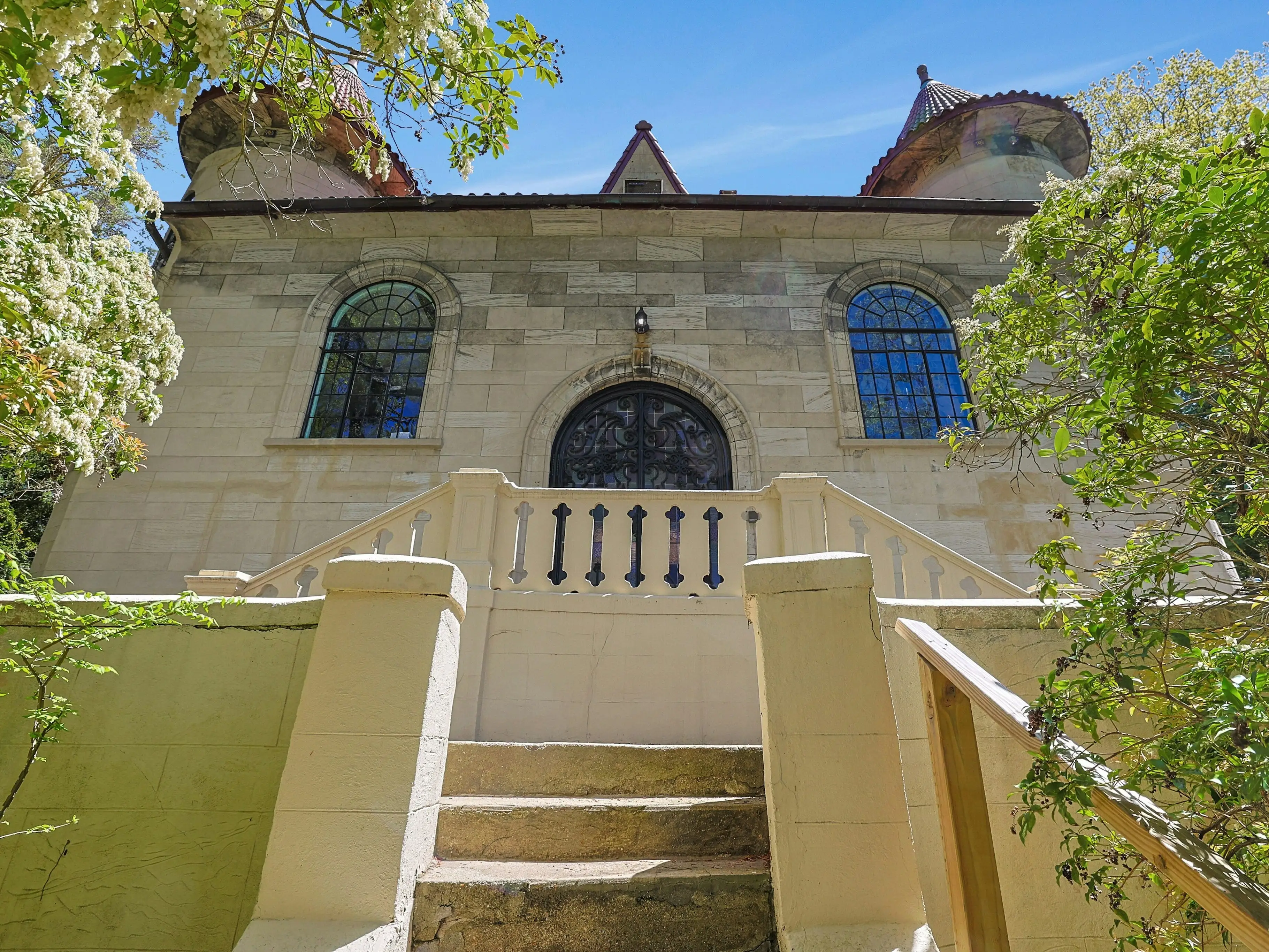 Villa Keen home front entrance