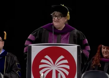 College students boo after a ‘new AI system’ misses names during graduation ceremony