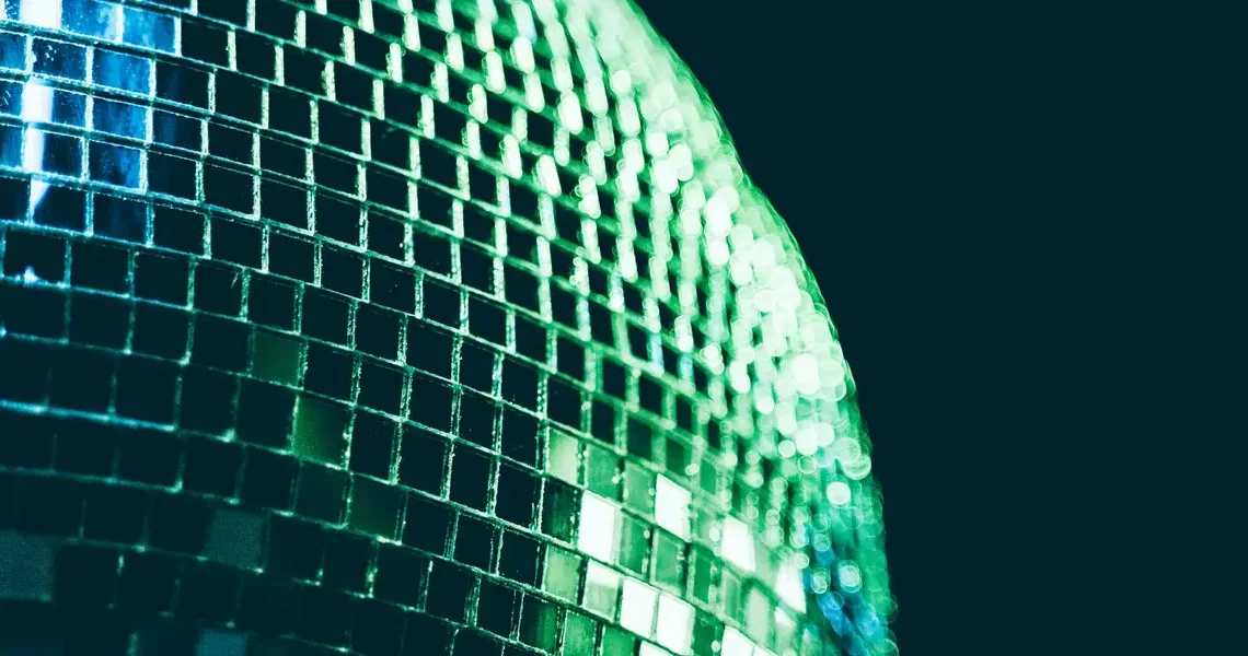 Spotify’s disco ball icon is ugly. You looked!