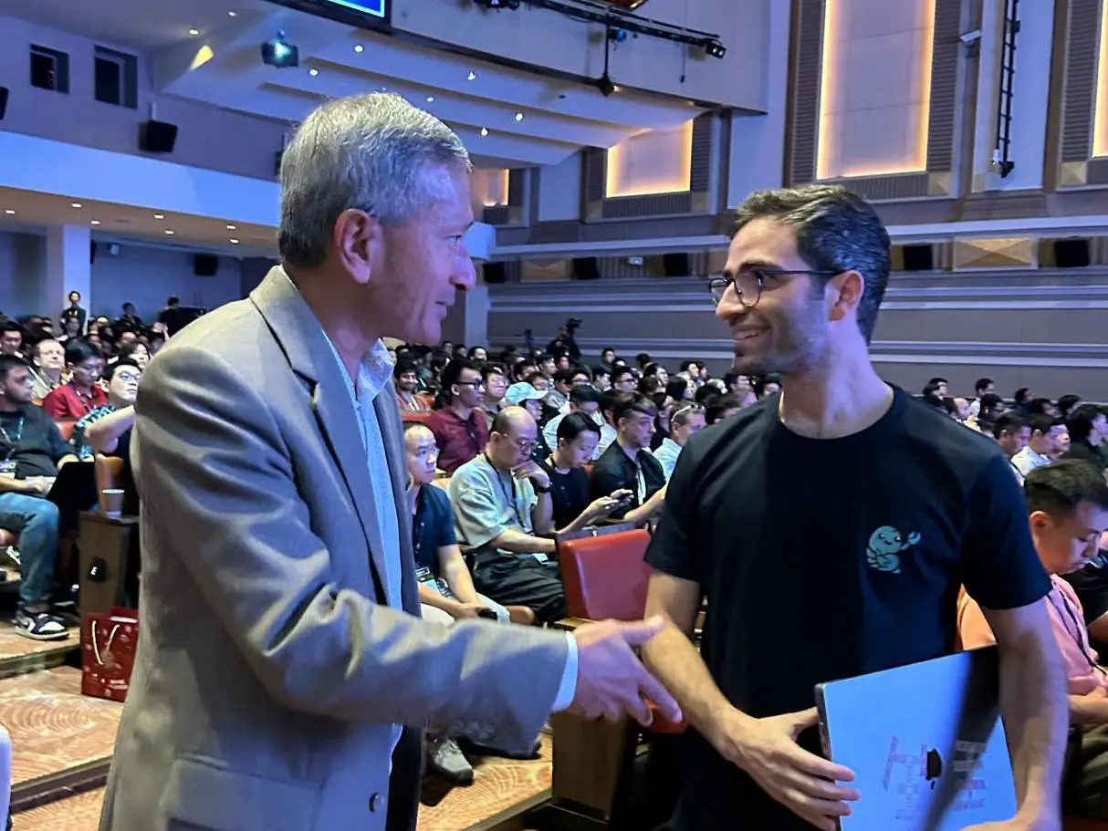 Gavriel Cohen in Singapore with the country's foreign minister.