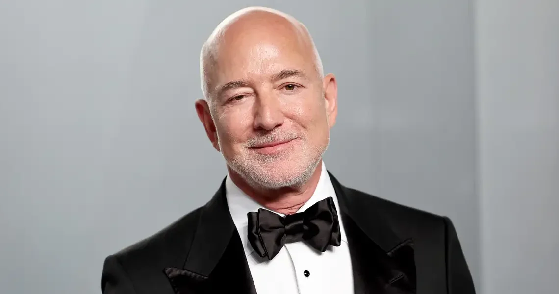 Jeff Bezos’ beard just went prime time