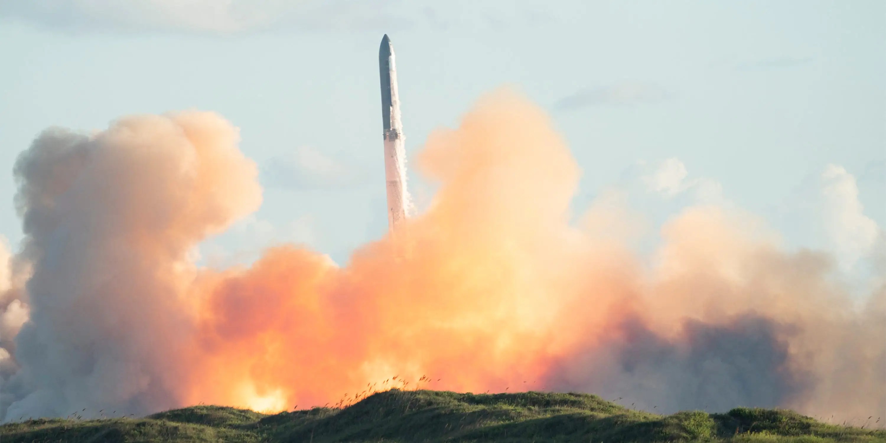 SpaceX Starship rocket 38 lifts off
