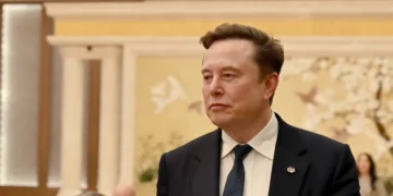 Elon Musk’s plan to keep complete control of SpaceX even after it goes public