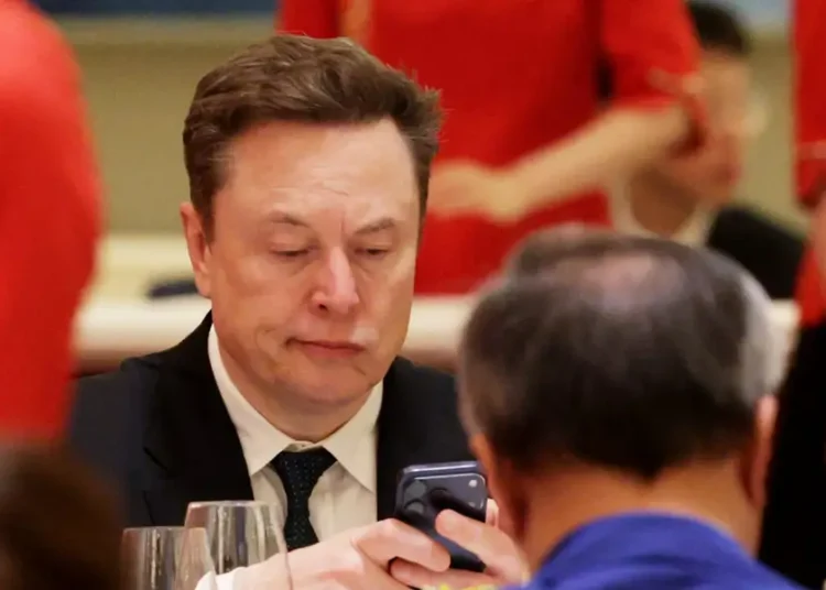 Elon Musk says he’s personally reviewing job applications as SpaceX ramps up hiring