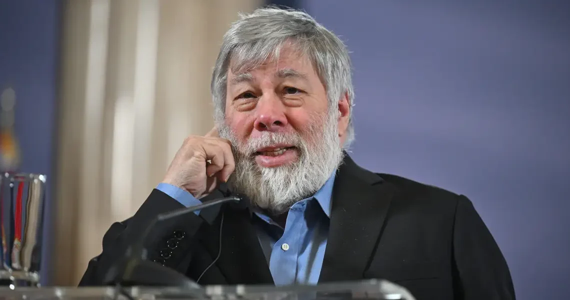 Apple cofounder Steve Wozniak got cheers, not boos, after telling students they ‘all have AI — actual intelligence’