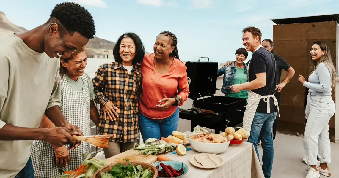 10 small hosting tricks to make Memorial Day cookouts feel effortless, according to private chefs