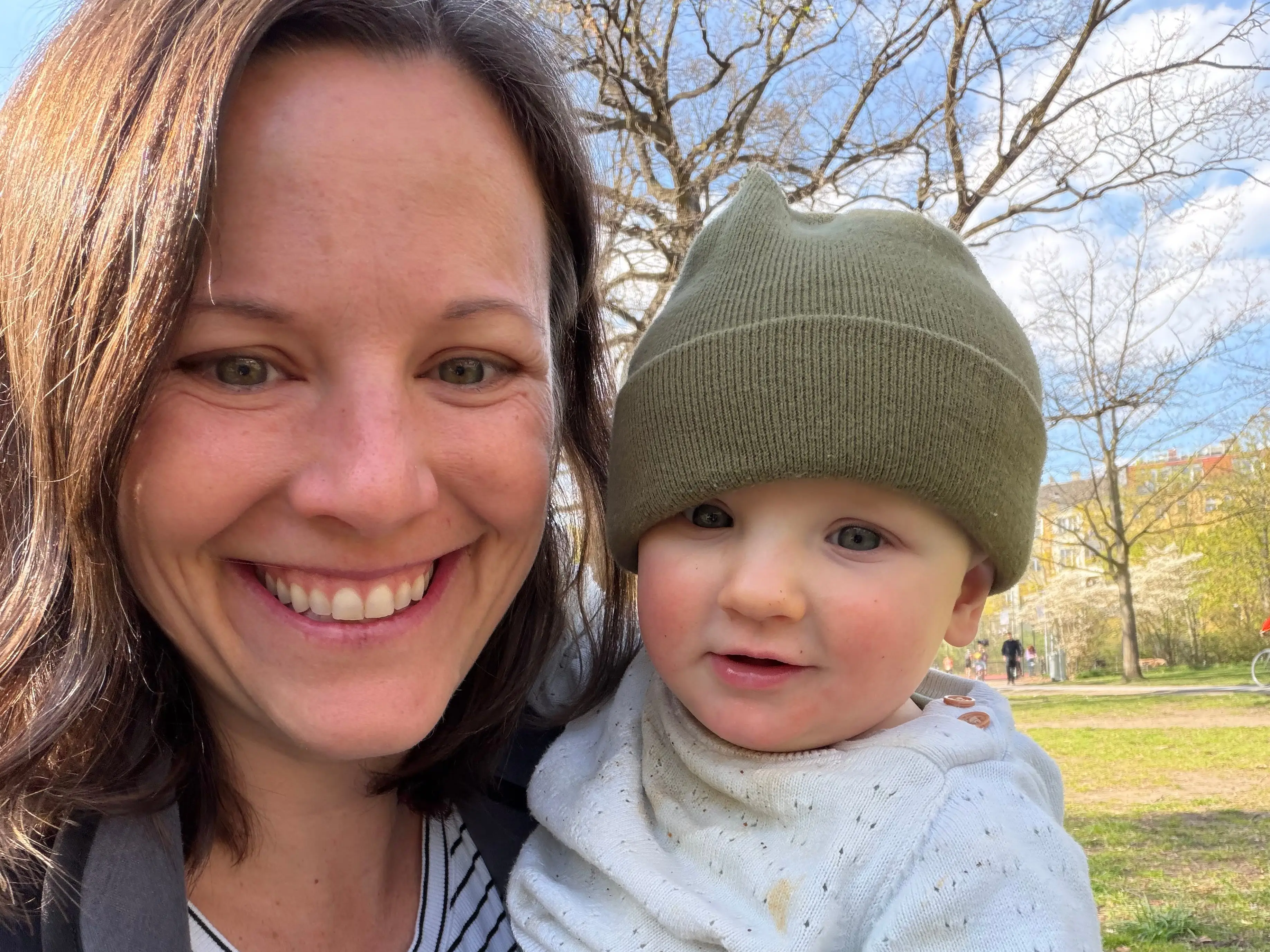 Danielle Elliot and her baby in europe