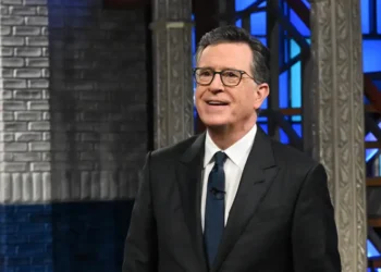 What the biggest names in showbiz and politics are saying about Stephen Colbert’s swan song