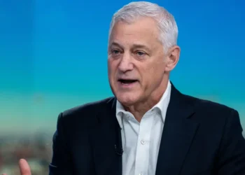 The CEO of Standard Chartered says he’s sorry for his ‘lower value human capital’ comments