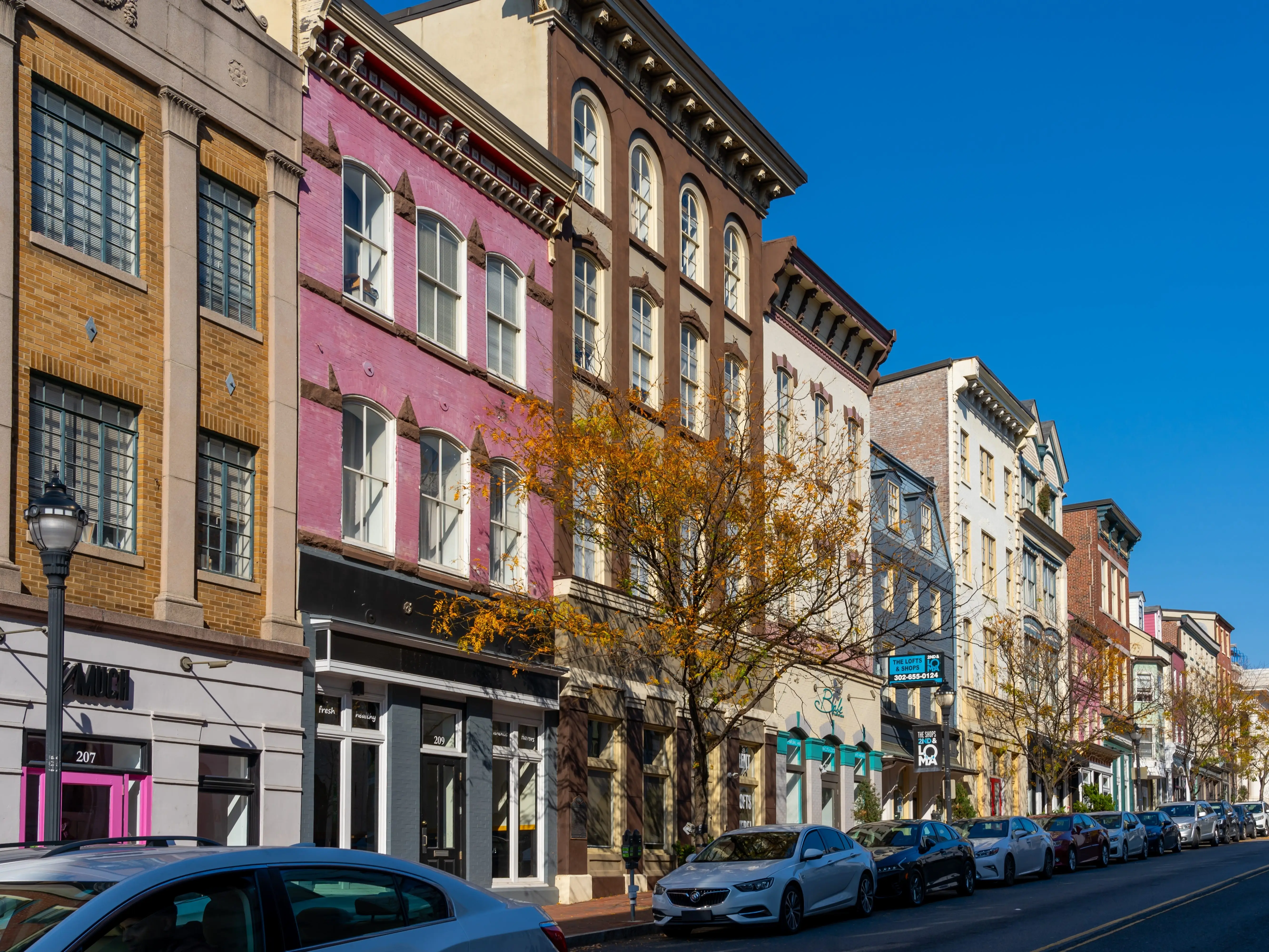Street view of buildings in Wilmington, Delaware.