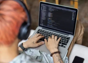 AI is changing entry-level work. Here’s how to ace your first job after college.