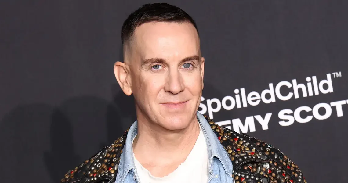 Fashion designer Jeremy Scott gets a huge cheer after ripping up his AI-written commencement speech
