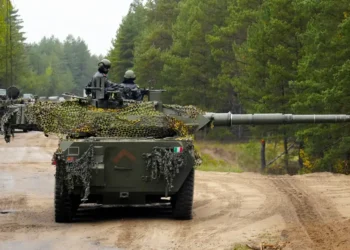 A Ukrainian crew said its Italian tank gun hit a house that was 120 football fields away