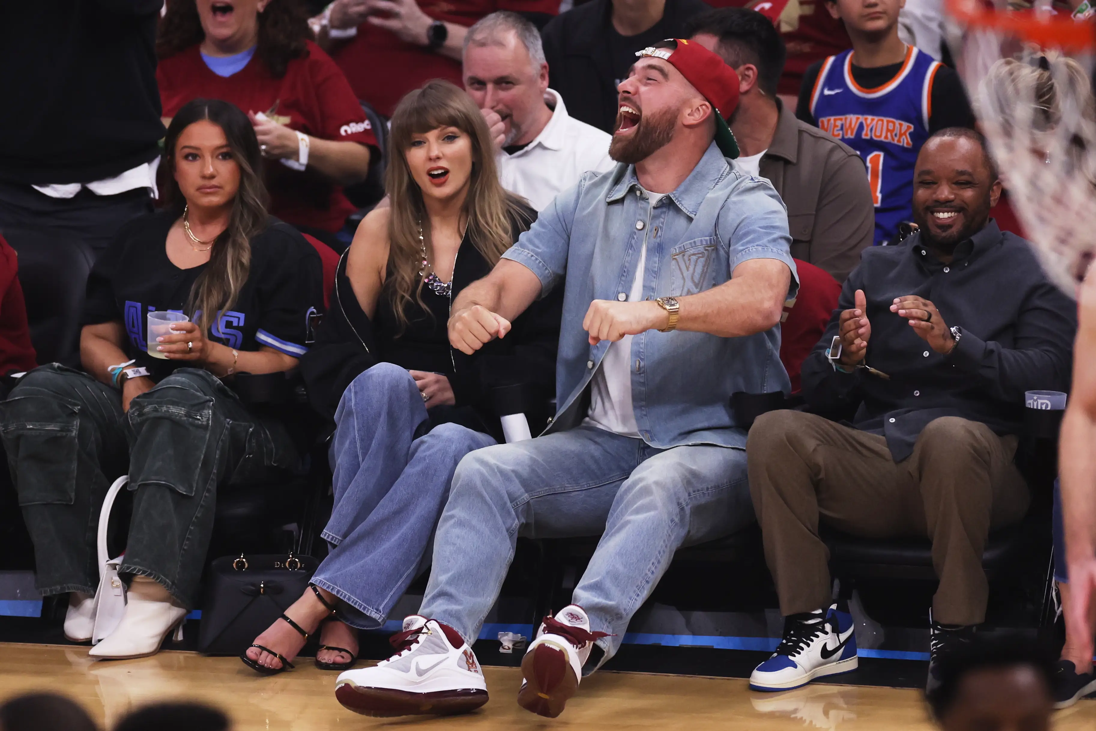 Taylor Swift and Travis Kelce at a 2026 Knicks and Cavaliers game.