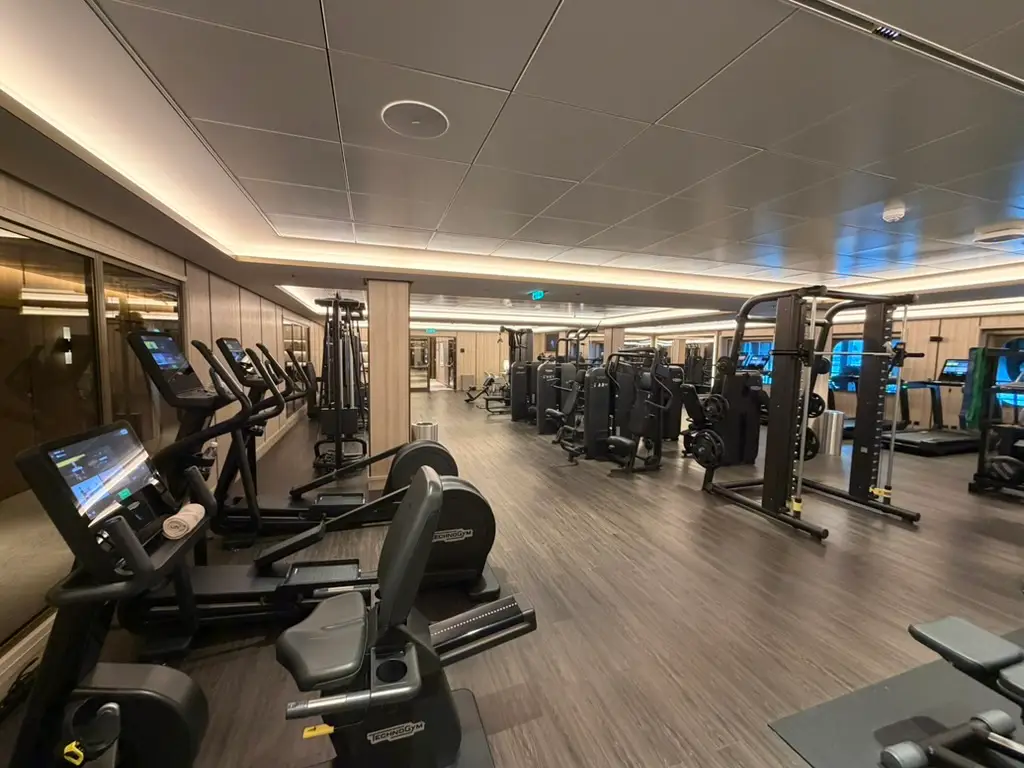 empty gym area with workout machines