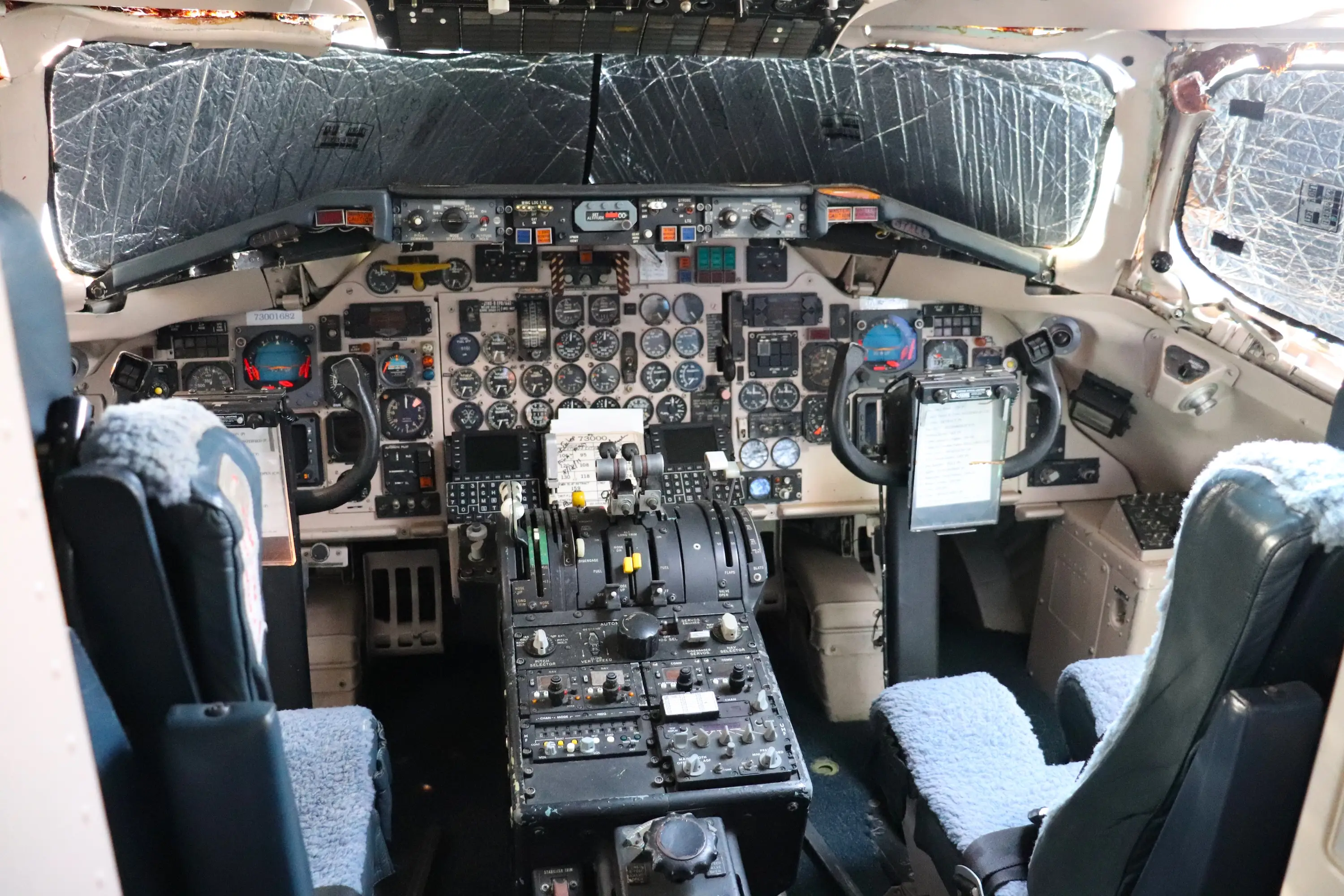 The flight deck of the VC-9C.