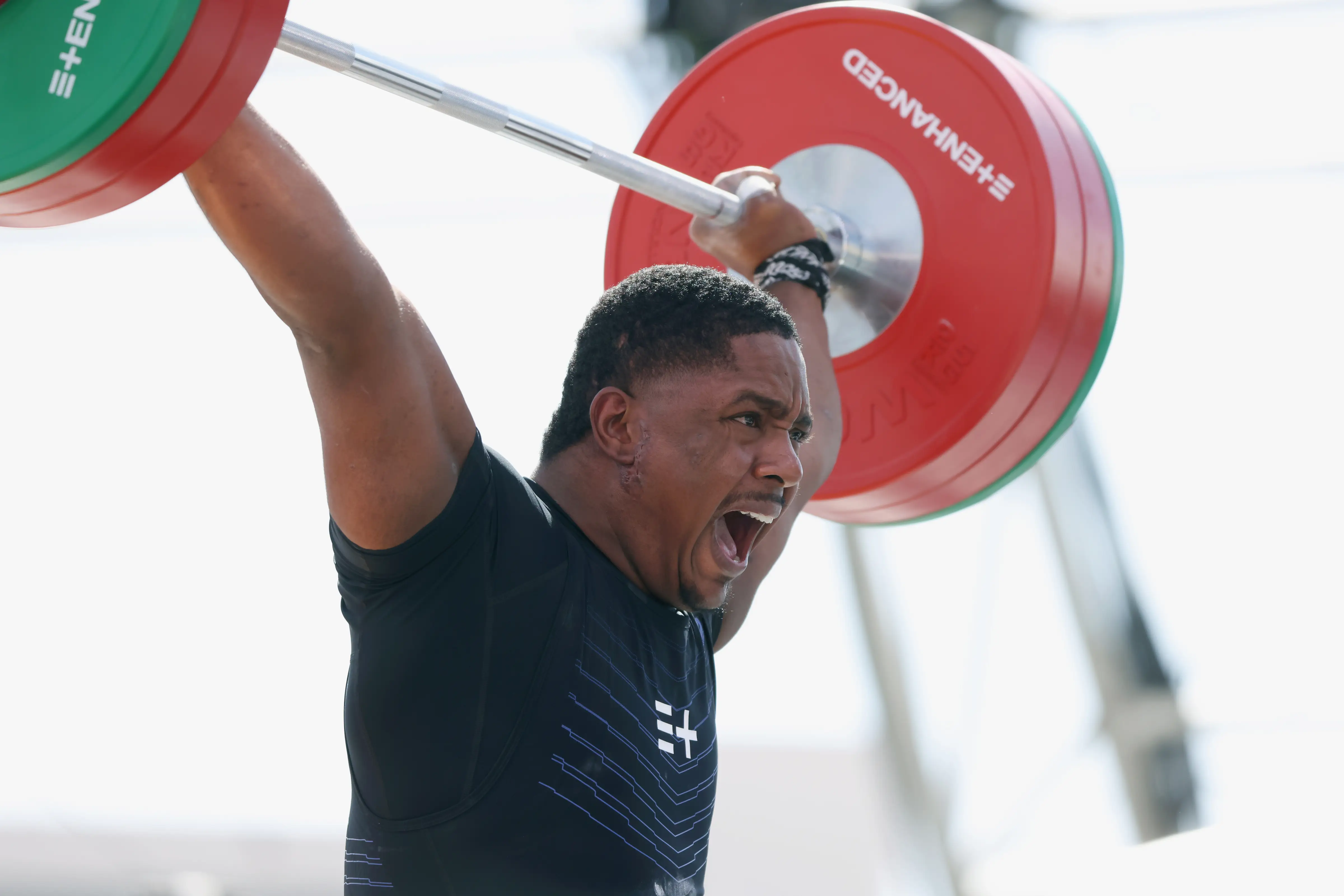 Juan Solis completes a mens snatch in the 2026 Enhanced Games.