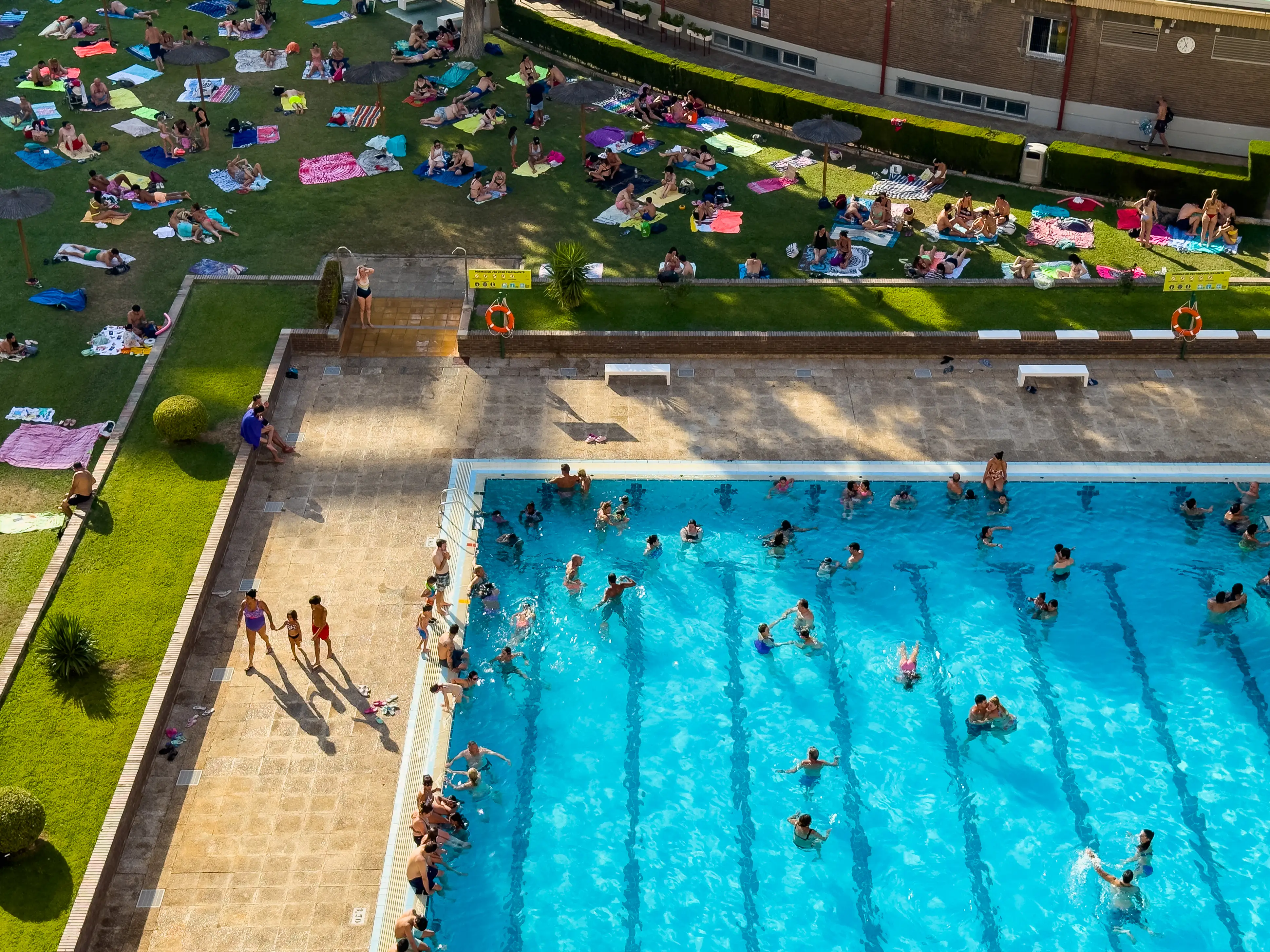 public pool