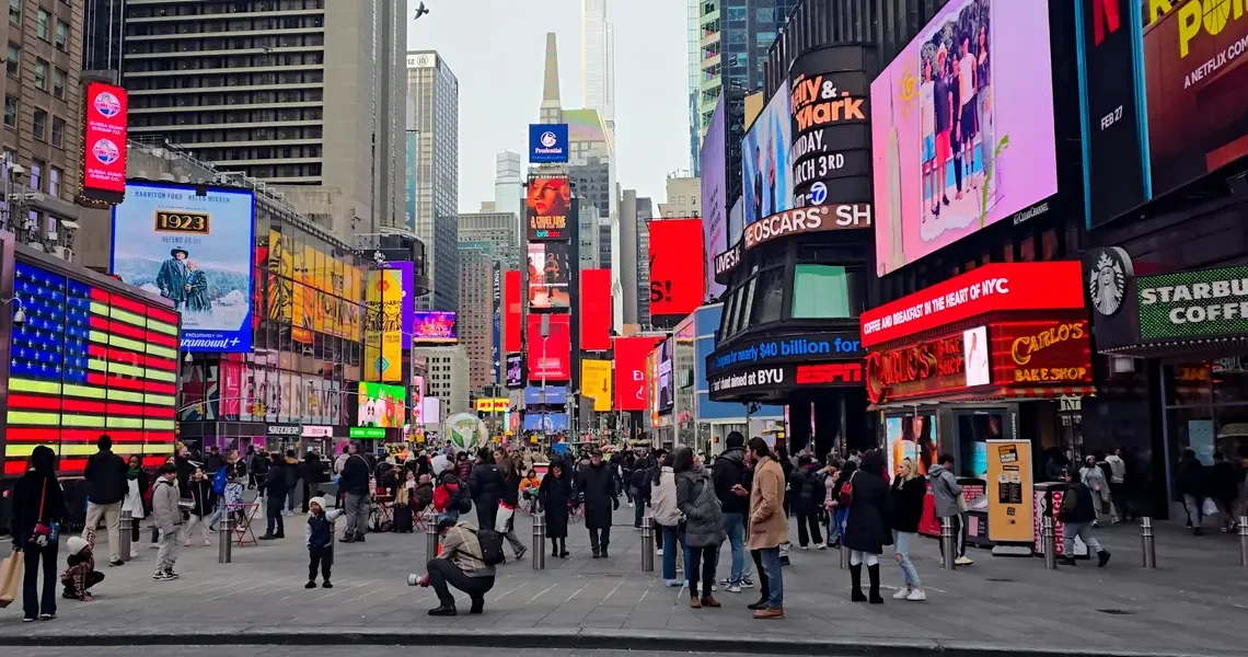 ‘The G-shaped economy’: A market vet says the driving economic force in the US is old vs young