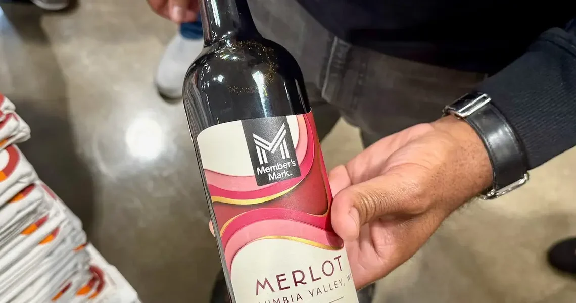 Walmart’s warehouse club assembled a growing army of fans to help in its race against Costco