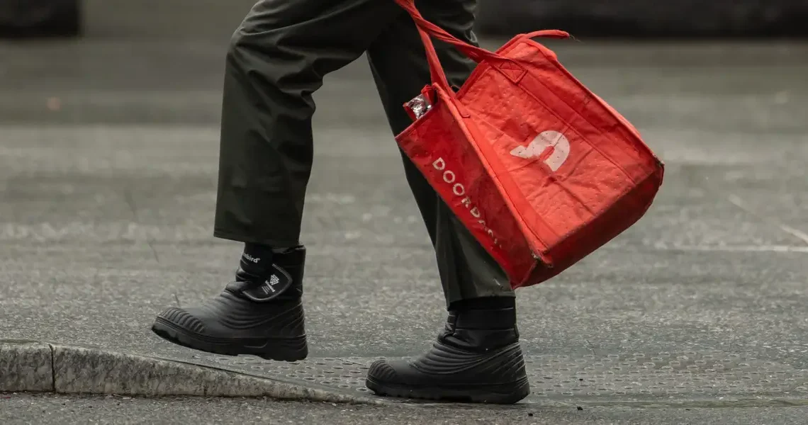 Delivery drivers say more customers are asking: Did you actually get my tip?