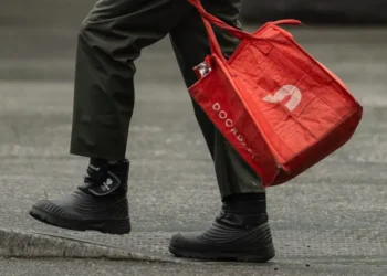 Delivery drivers say more customers are asking: Did you actually get my tip?