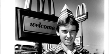 Vintage photos show what it was like to eat at McDonald’s in the 1980s